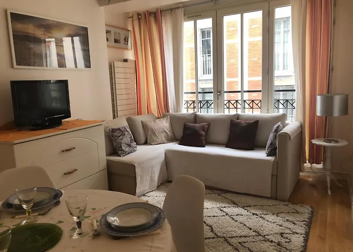 Elegant T2 Pres De La Et En Hyper Centre *