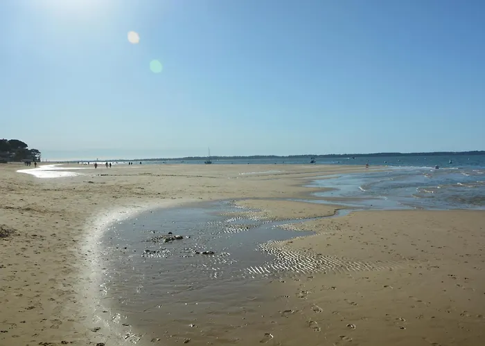 Elegant T2 Pres De La Et En Hyper Centre